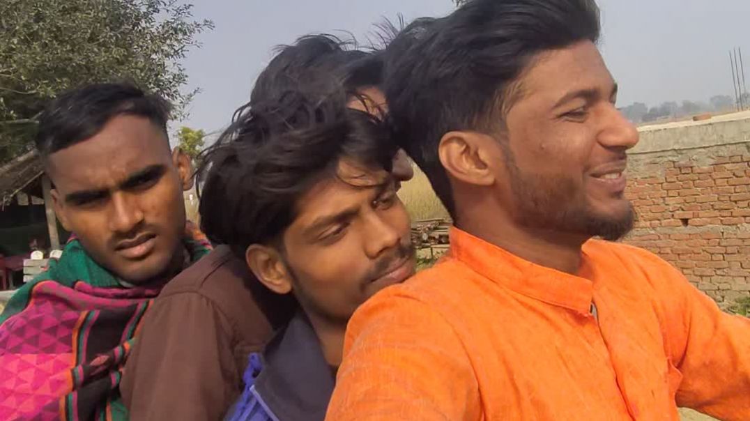 ⁣Char doston ka samuh ek Sath maja aata Hai