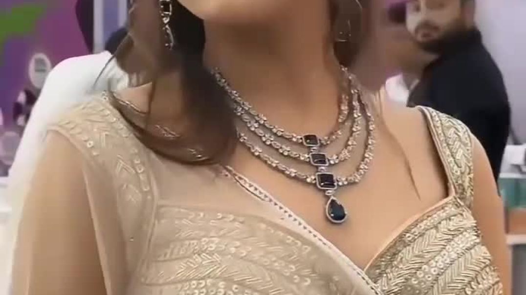 ⁣Beautiful pics status