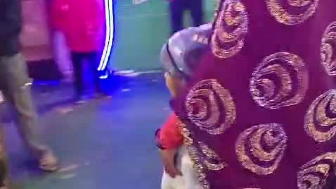 मेला घूमने आये हैं