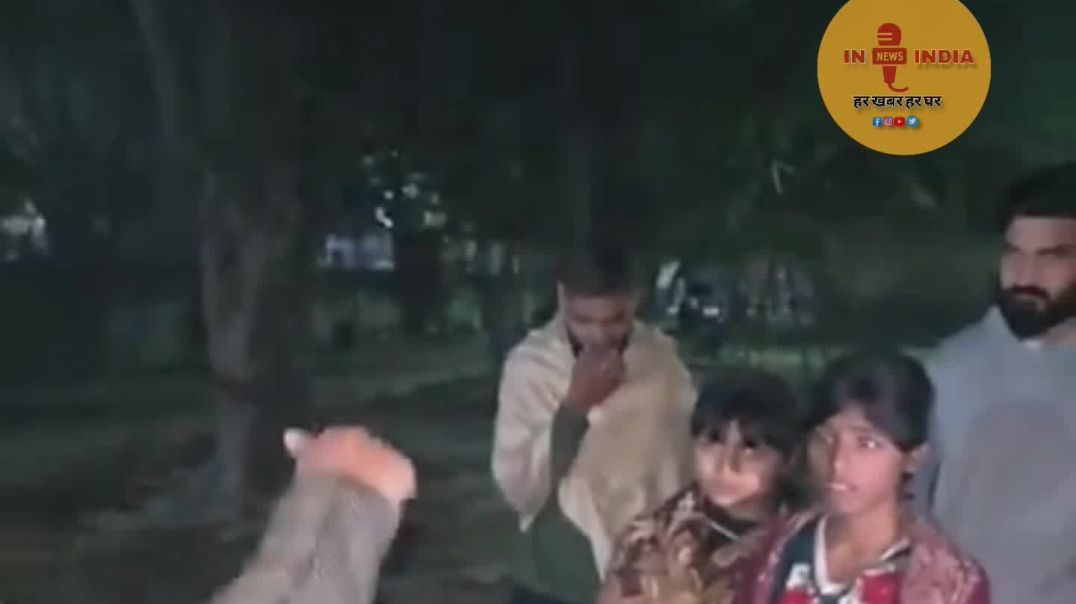 ⁣दोनों नाबालिग लड़कियों को नशीला पदार्थ का सेवन करवा रहा था।