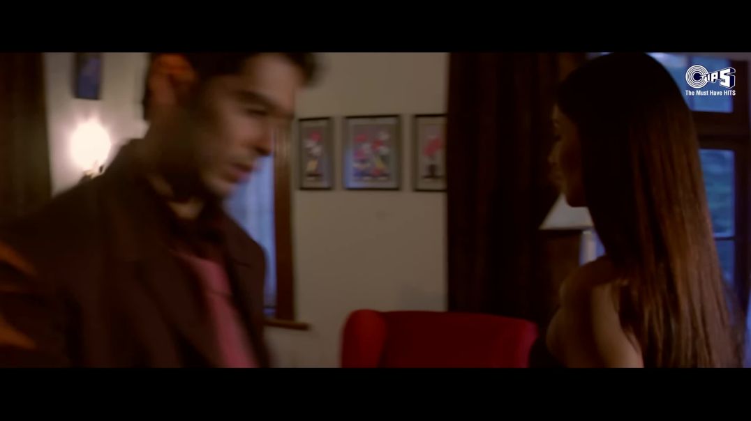 ⁣Itna Main Chahoon Tujhe Koi Kisi Ko Na Chahe - Lyrical _ Alka Yagnik _ Udit Narayan _ Hindi Song(2K_