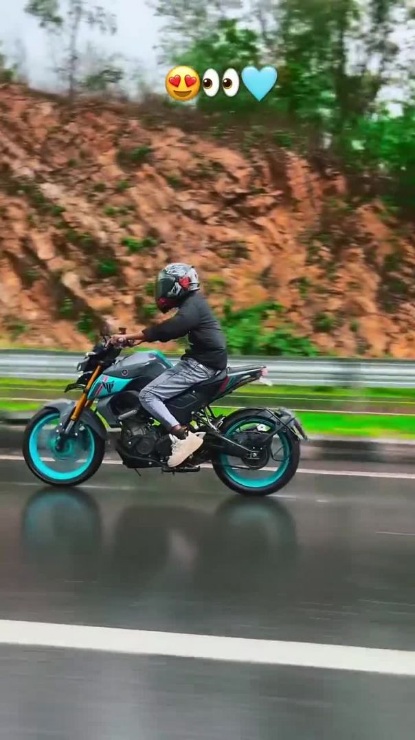 Mt_15_🩵😍_#mt15_#shorts_#tyshorts_#mtrider(720p)