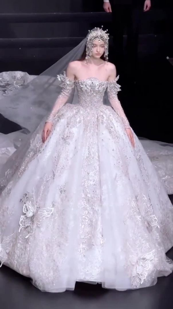 Rich_cute_girl_ll_vayral_sorts_trend_rich_rich_cute_girl_720P