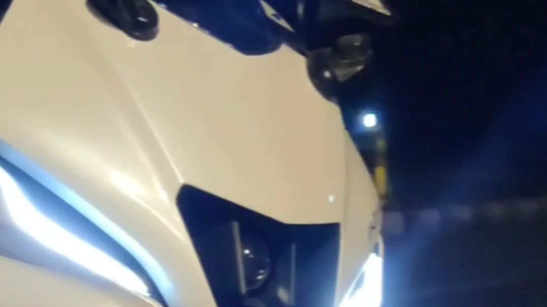 ⁣Mola mola mera yaar mila de