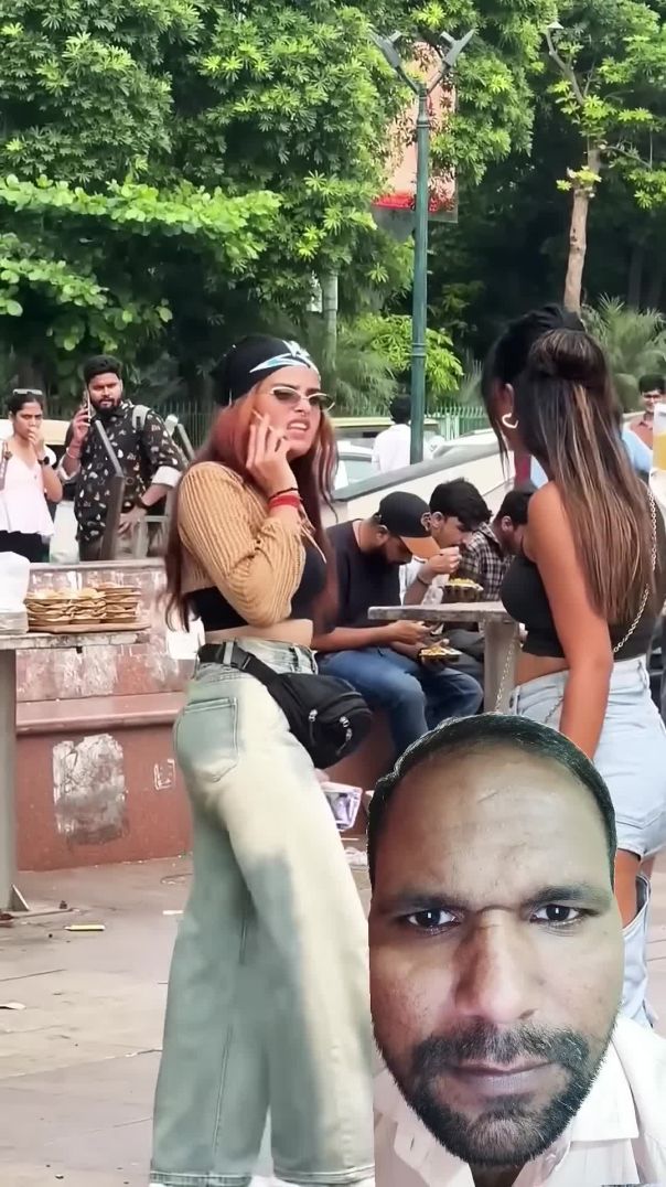 मम्मी_यहा_तो_लड़की_नंगी_घूम_रही_है_रोड_परll