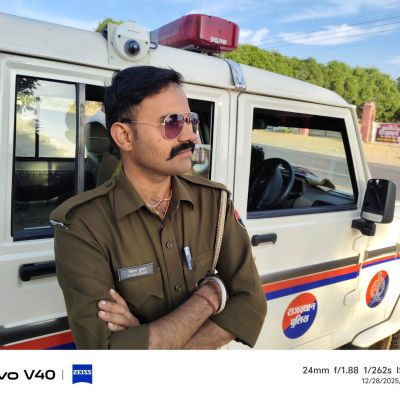 officel_sayari_sharma