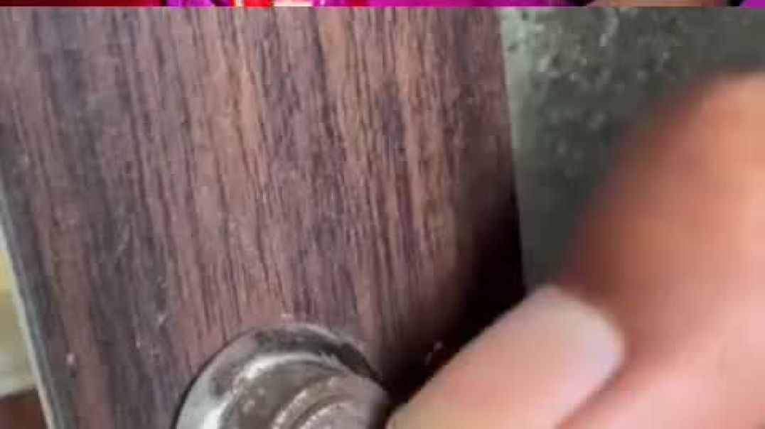 ⁣लॉक मधली चावी काढायची पद्धत