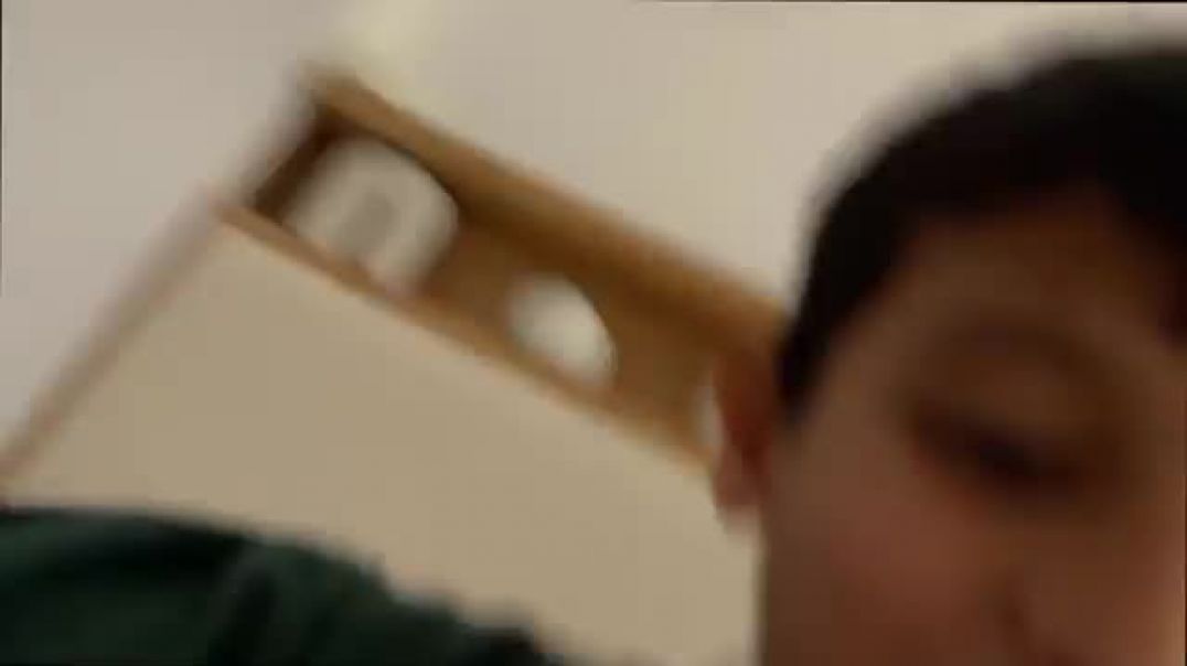 Kunali_Hamare_Washroom_Mein_😲_Kya_kar_raha__(360p)