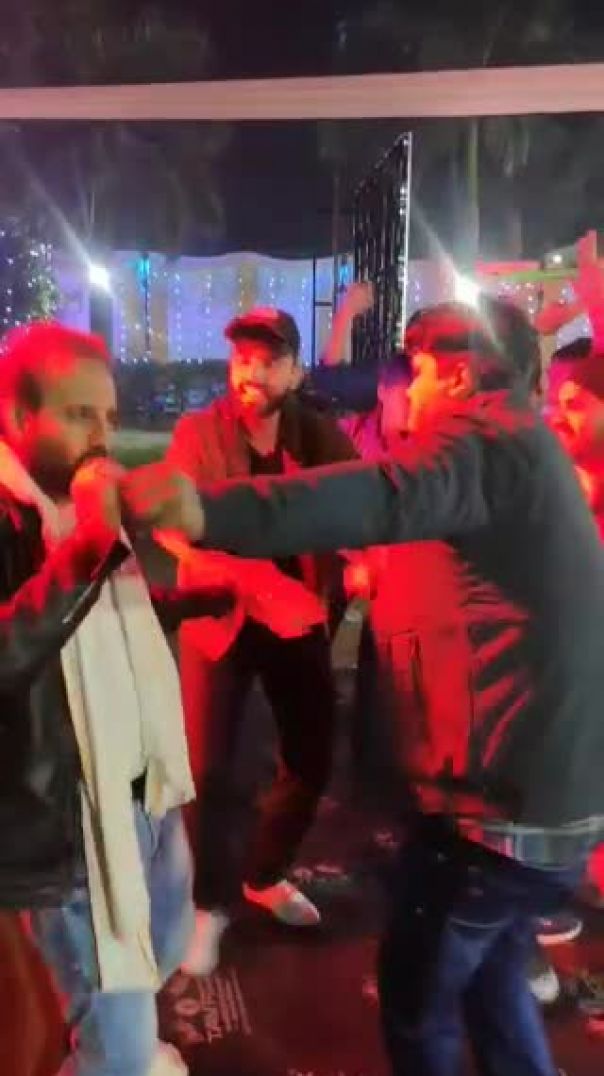 Shaadi Mein Dhamaka 💥 Friends Dance Madness