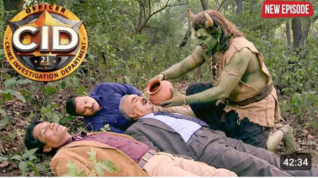 जंगल_में_बेहोश_हालत_मे_पड़े_CID_ऑफिसर्स_को_पिलाया_आदमखोर_दानव_ने_पानी____CID____Full_Episode