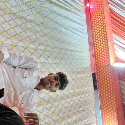 106857116488292918620 