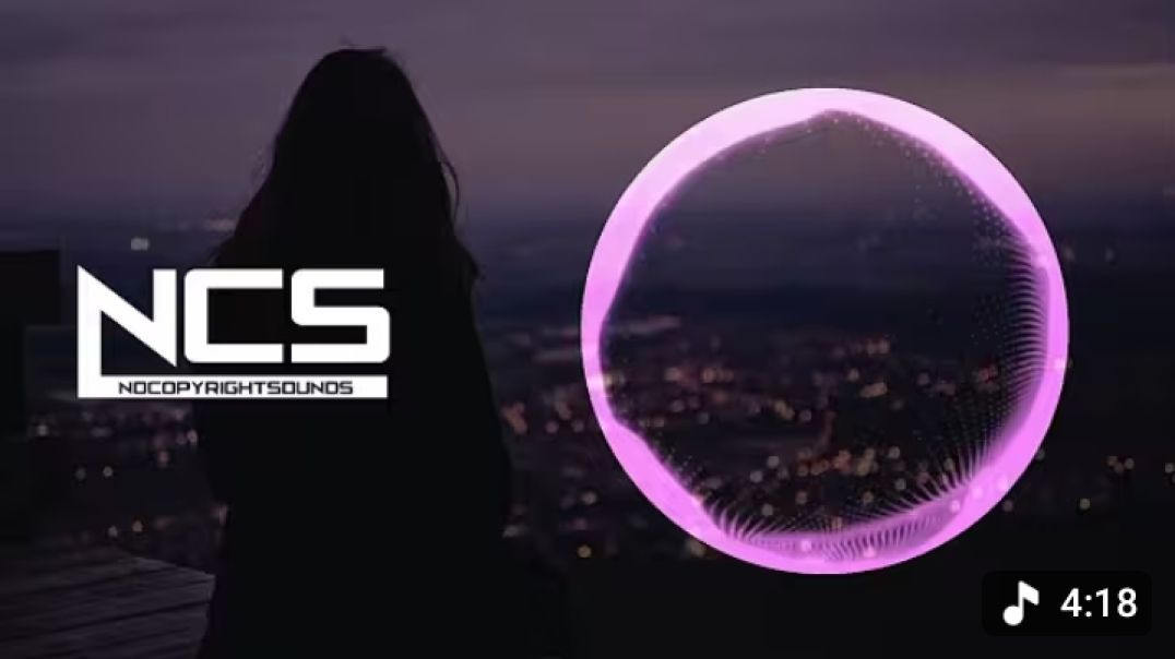 ⁣Lindsey Stirling - Carol of the Bells (Official Music Video) (1)