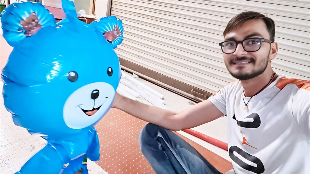 ये क्या बला आ गई 😮 दुकान पर