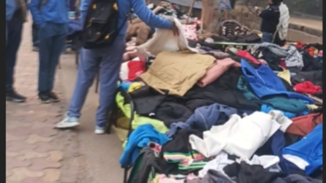 ⁣Korean winter Thrift Bazaar