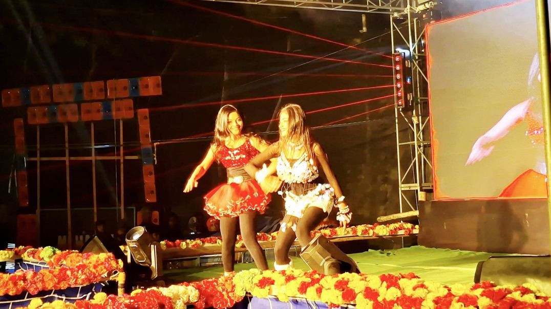 ⁣Amra Anechi Purulia Dj ll Ft. Miss Anu ll Nilanjana Dance Academy ll Dance Hungama