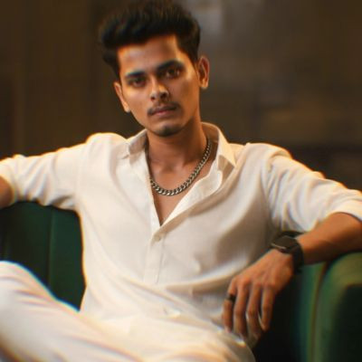 106905581983137910494