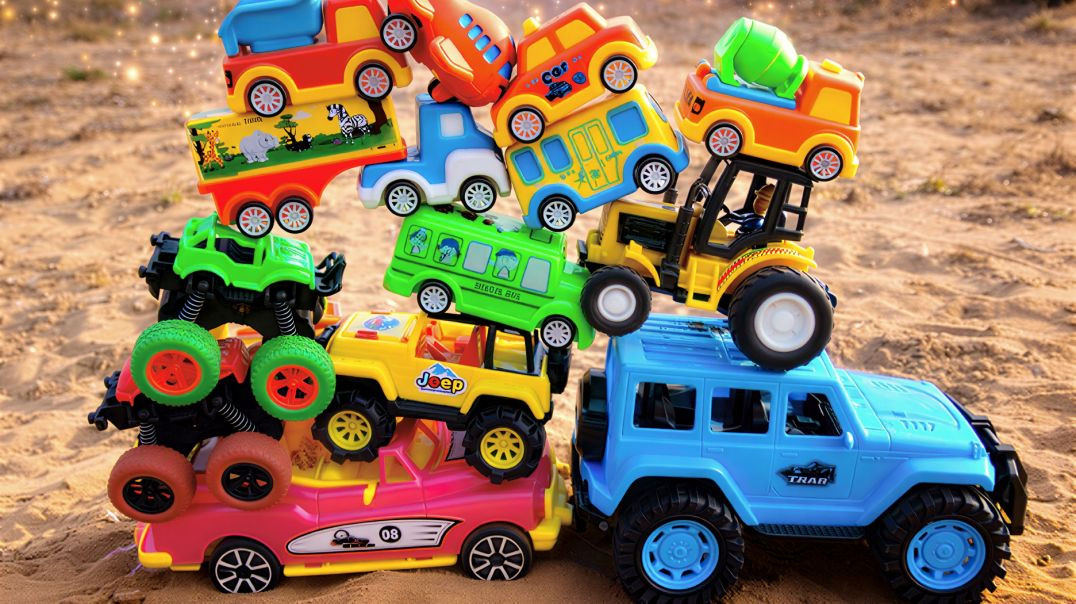 ⁣रंगीन खिलौना गाड़ियों का टॉवर 🚗🚜 | Toy Cars Stacking Fun in Sand | Kids Toys Video 4K