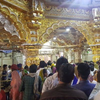 113201366473670513728 