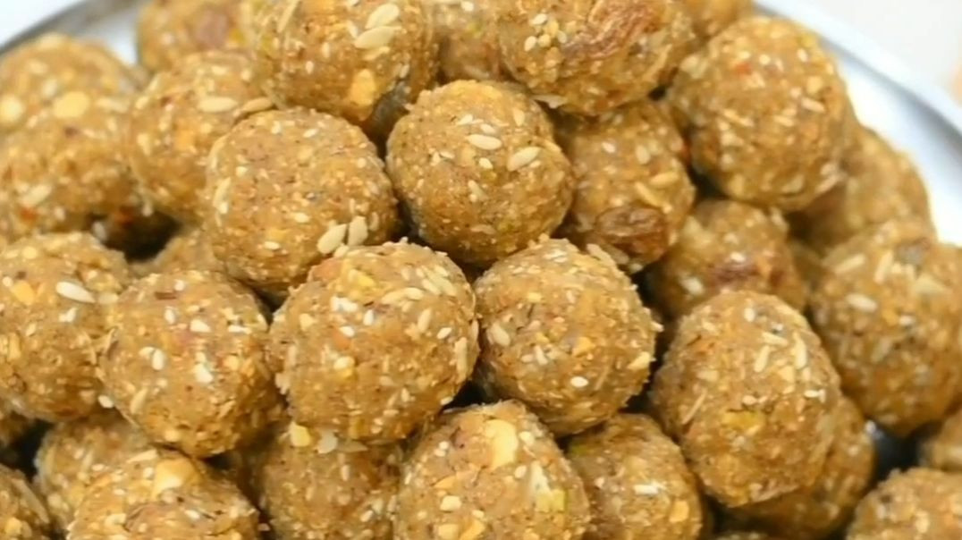 ⁣Winter special Dryfruits Laddu Recipe