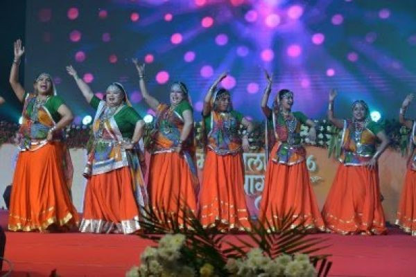 Magh Mela 2026 :  में लोक और शास्त्रीय कलाओं का संगम कला संगम ने बांधा संस्कृति समा ..