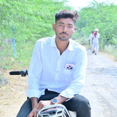 113814946487887901985