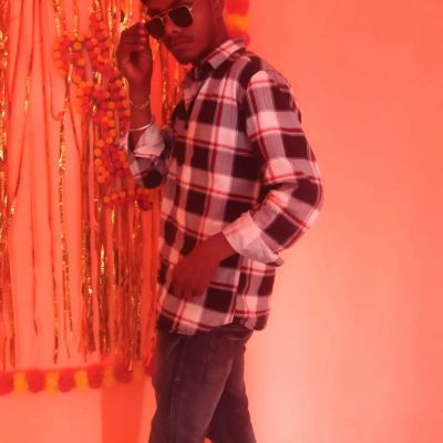 113269441123239079692 