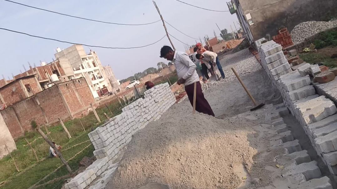 ⁣Doston Mera kam chal raha hai