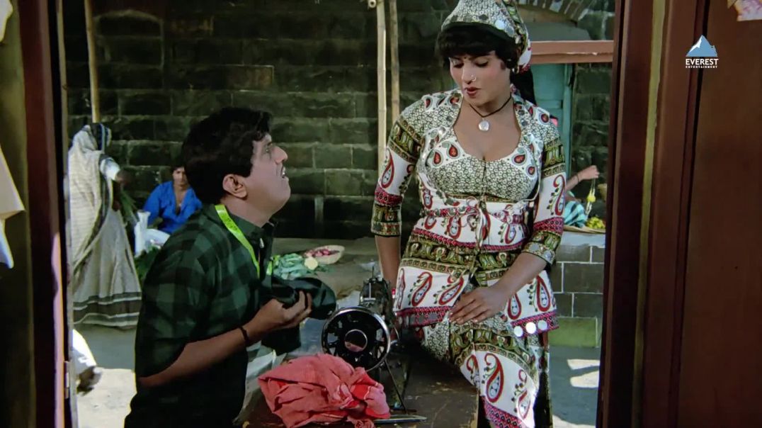 तू सिने को बैठी है या धोने को बैठी है _ अंधेरी रात में दिया तेरे हाथ में Com_Full-HD