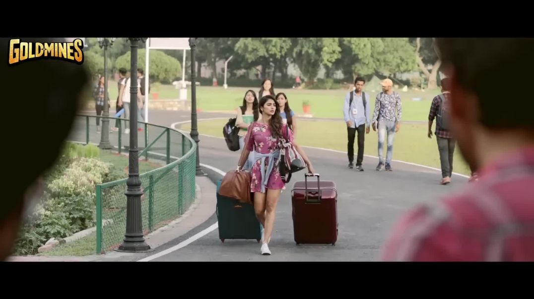 ⁣Pooja__Mahesh_Babu_पर_गुस्सा_हो_गयी__Hindi_Dubbed___Goldmines(1080p)