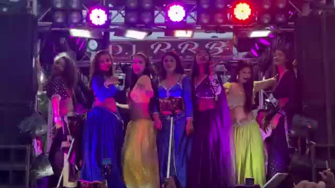 ⁣आइल_बानी_UP_मैं_पहिला_बार_धीरे_नचाई_तनी_ये_सरकार_#folk_#bhojpuri_#dance_#arkest_@pawan_singh(360p)