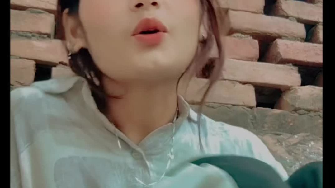 ⁣Cute girl 😉😉😉