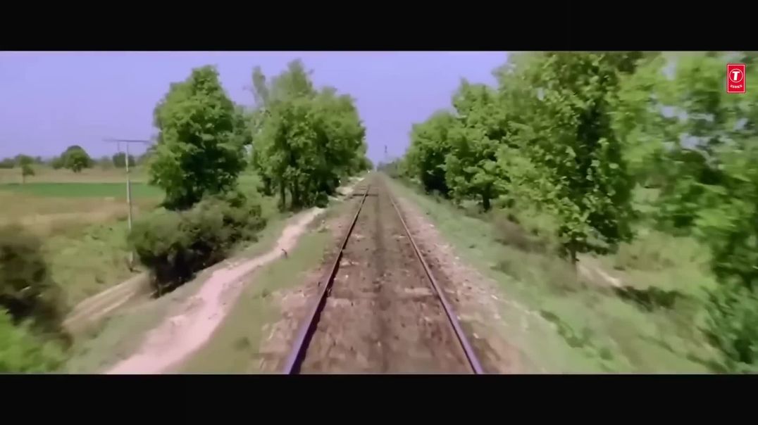 ⁣Dekho Zara Kaise Balkhake Chali - Video Song _ Sirf Tum _ Gurdaas Mann _ Priya Gill _ Sanjay Kapoor(