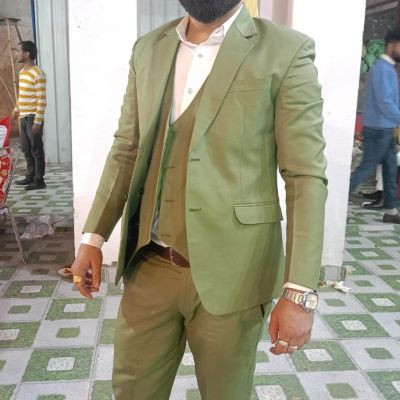 112652424880355937103 