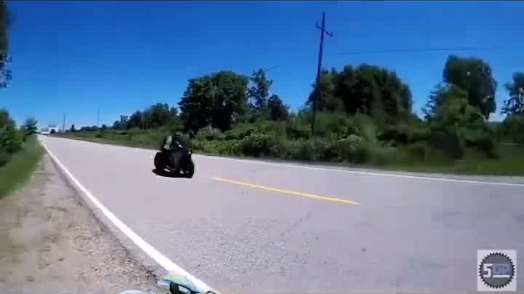 ⁣🤯🤯🤯__‼️H2R‼️__@wahajee_biker