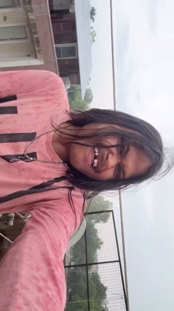 Very  funny video like  comment share kar do please