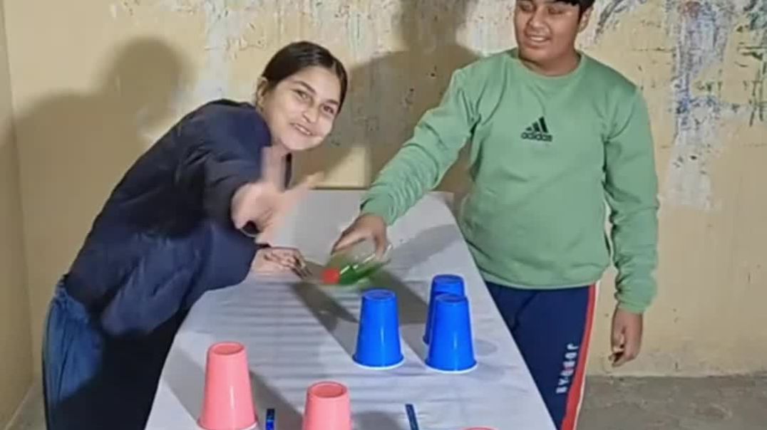 ⁣Bottle Flip Tic Tac Toe! 😂😂 #shorts #reels #funny #trending #viralvideo #video #family #games