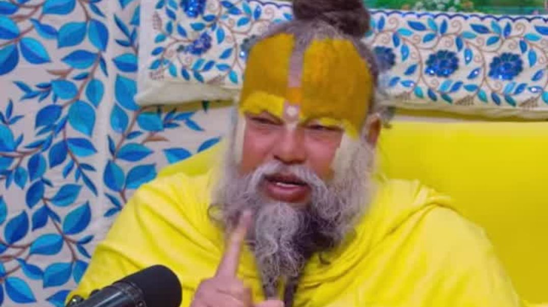 ⁣महाराज जी घर की पूजा और मंदिर मे जाकर पूजा करने में क्या अंतर है?