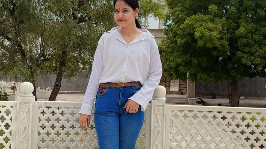 ⁣इस लड़की का इंटरनेट पे तेजी से वीडियो वायरल हो रहा है