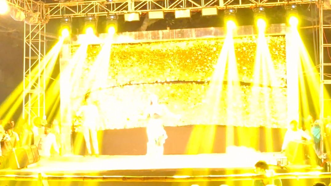 ⁣duniya Mein Logon Ko Dhokha Kabhi Ho Jata Hai ll Dance Hungama ll Village Dance Program Video 💃 📹