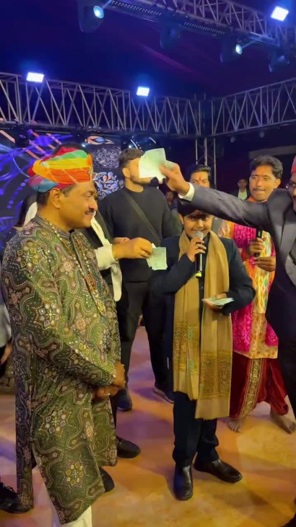 मंत्री_जी_के_गाड़ी_आवता_❤️