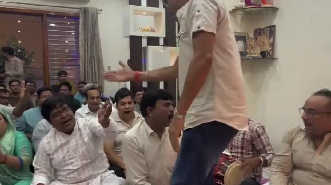 पकड़ लो हाथ मेरा बनवारी