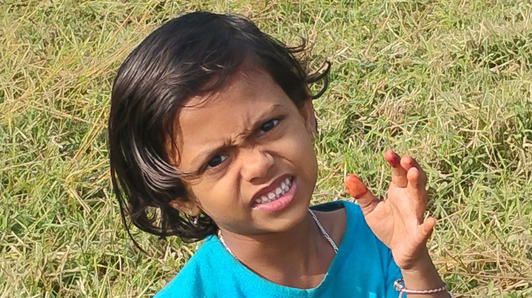 মানুষ কখন কি চায় সে নিজেই জানে না# villagevlog#villagelife#rajuda