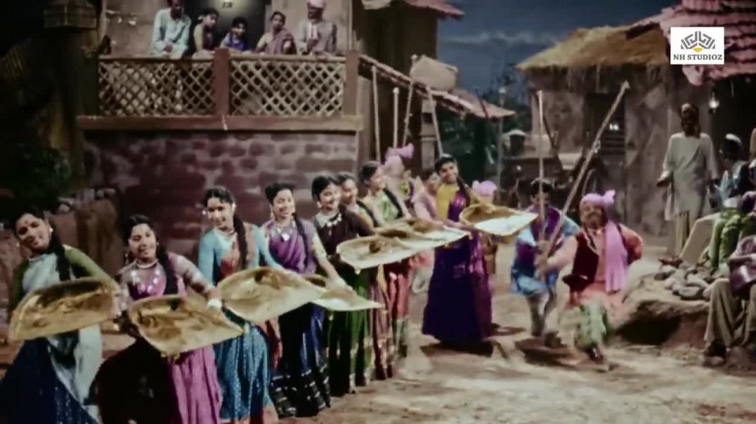 ⁣Yeh Desh Hai Veer Jawanon Ka _ Naya Daur _ Dilip Kumar _ Vyjayantimala _ Patriotic Song 2025(720P_HD