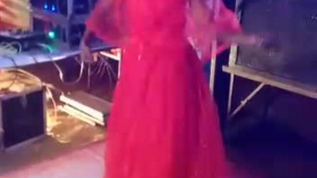 ⁣लौंग लाइची पर डांस वीडियो🥰