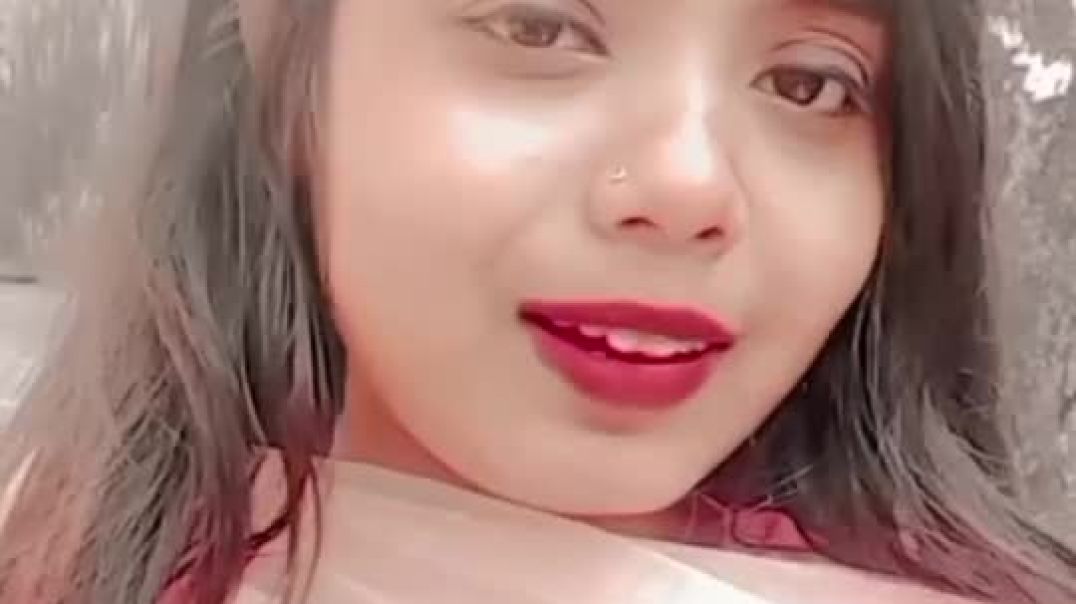 ⁣Cute 🥰 girl aankhen khuli ho ya ho band.