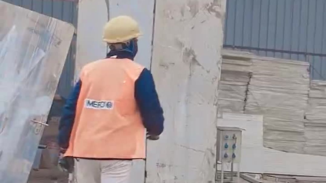 ⁣हर_किसी_के_दिल_में_एक_लड़की_का_ख्याल_रहते_हैं(720p)