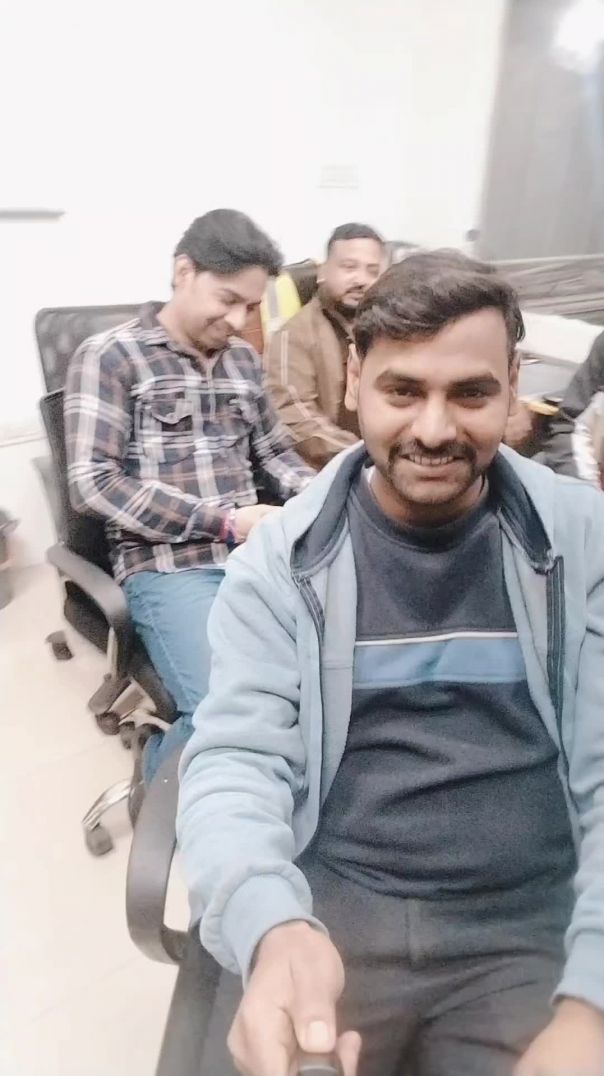 कल की फिक्र में आज की हंसी बर्बाद ना कर