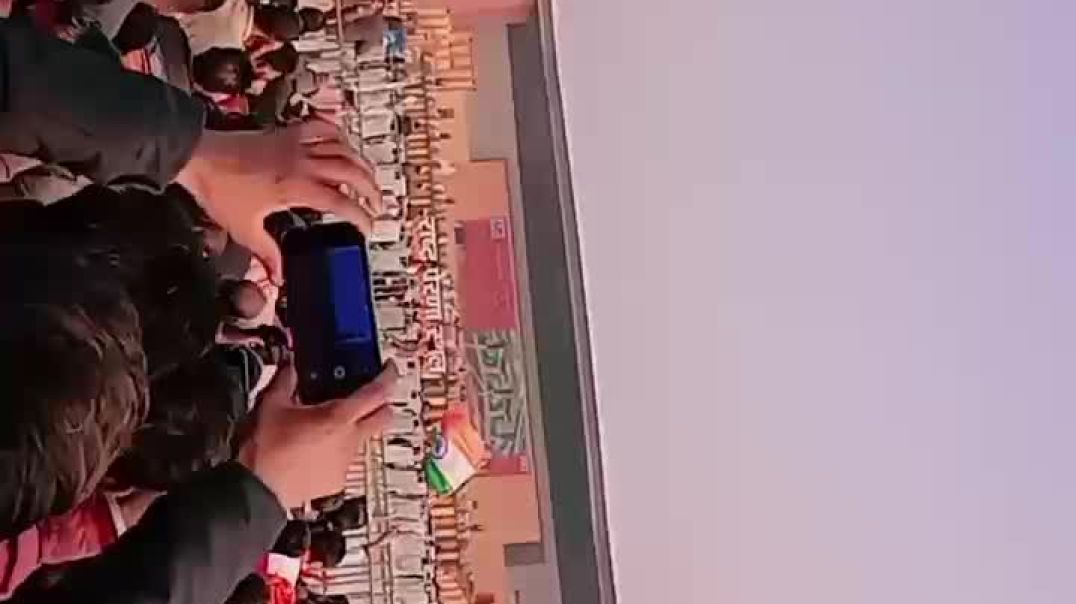 VID_20251225_021516_357