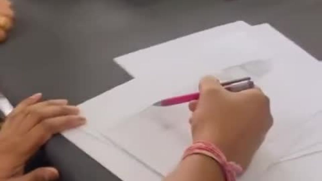 ⁣HOW TO LEARN STILL LIFE DRAWING