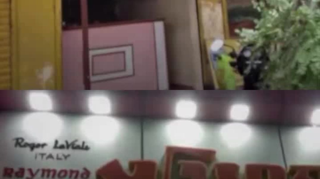 ⁣Big dreams start small_ in a tiny shop and with daily hard work